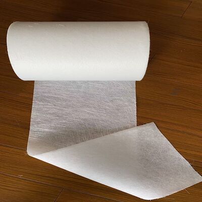 قطعة من الألياف الزجاجية المقطعة مع طبقة من الحجاب البوليستر لـ FRP pultrusion ، وزن وحدة 240g لكل متر مربع ، لجعل السطح سلسًا جدًا ، يستخدم على نطاق واسع في لوحة الإطار الشمسي